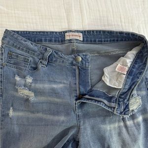 Molly & Sadora distressed jeans size 16